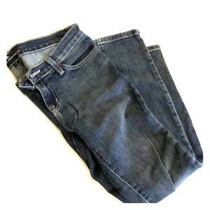 BDG ankle grazer skinny jeans - size 26